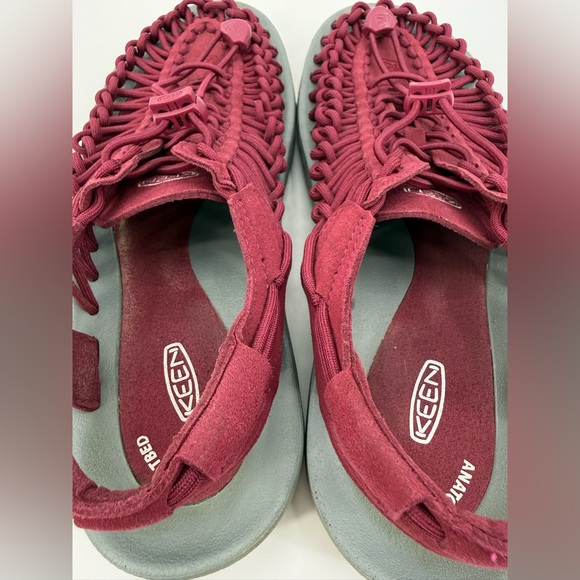 KEEN UNEEK Burgundy Cord Sandals Lightweight Comfort Outdoor Slip-On Shoes SZ 10 - Picture 9 of 16